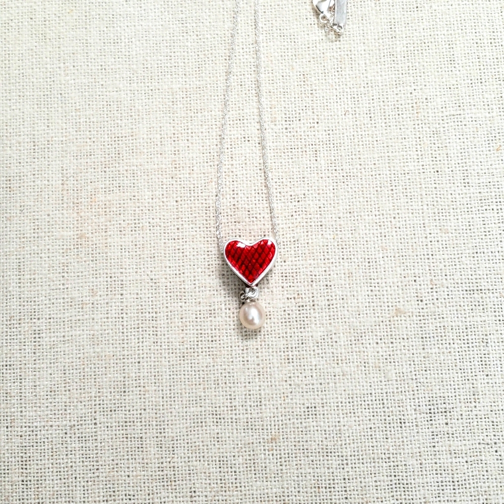 Vantel Pearls Yours Truly Necklace